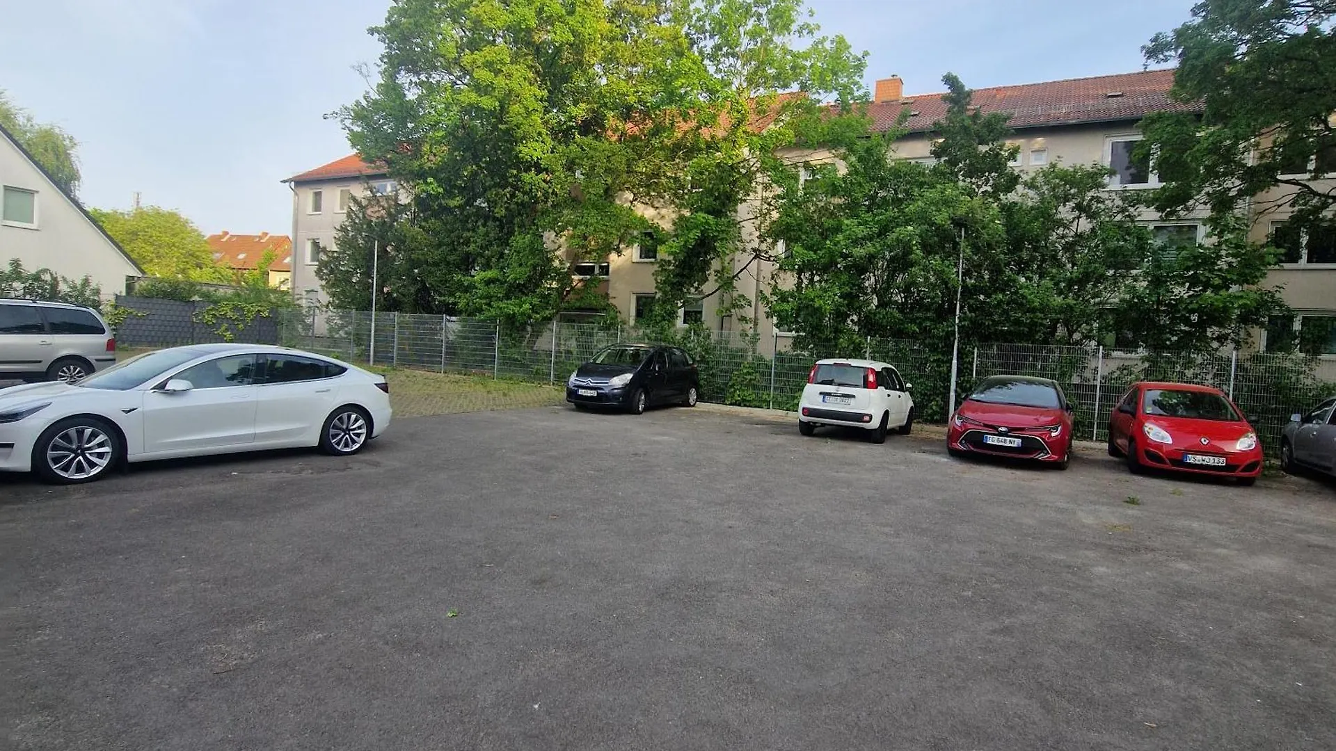 Messeblick - Lift Parkplatz - Contaktless Check In Apartment Hannover Germany