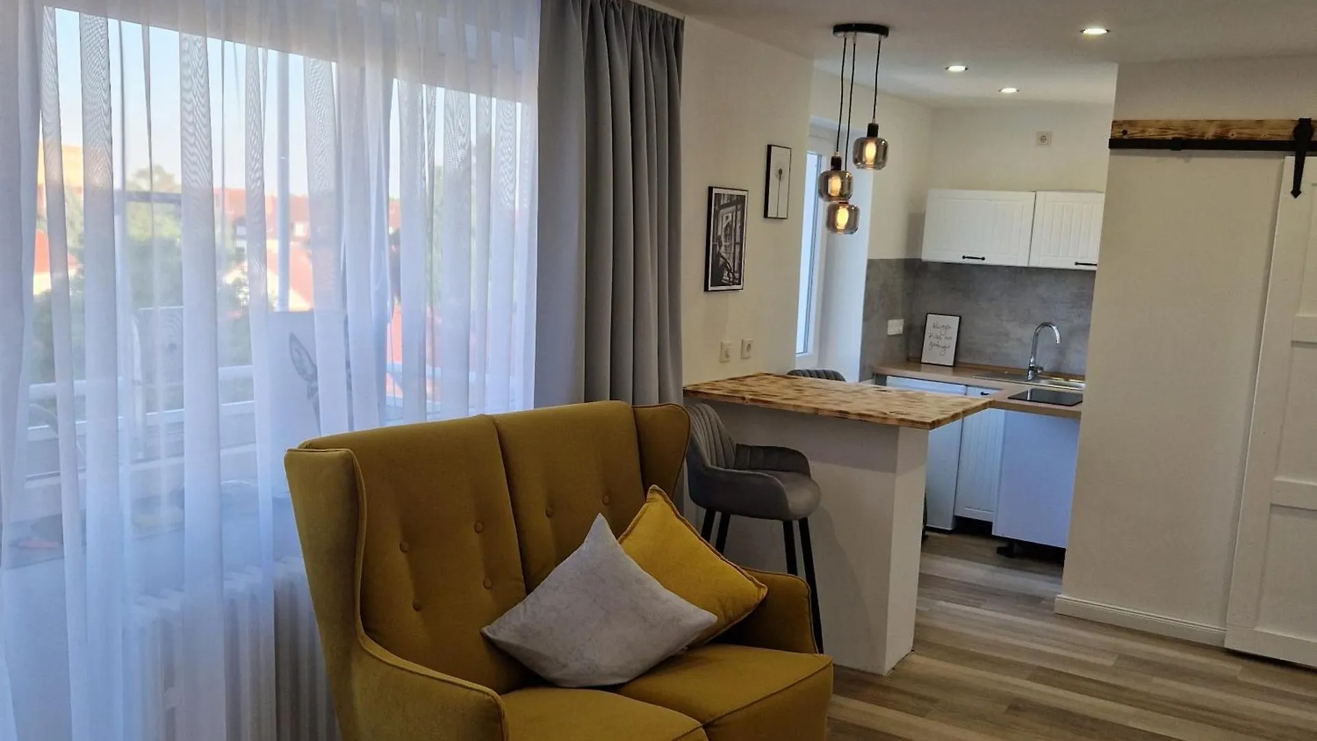 Messeblick - Lift Parkplatz - Contaktless Check In Apartment Hannover